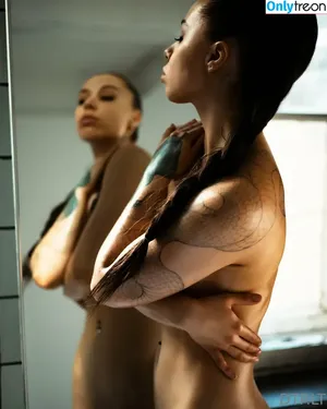  nude photo #0037