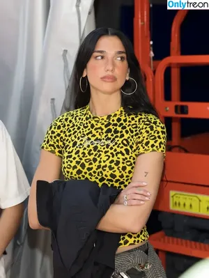 Dua Lipa / dua.lipa / dualipa nude photo #8911