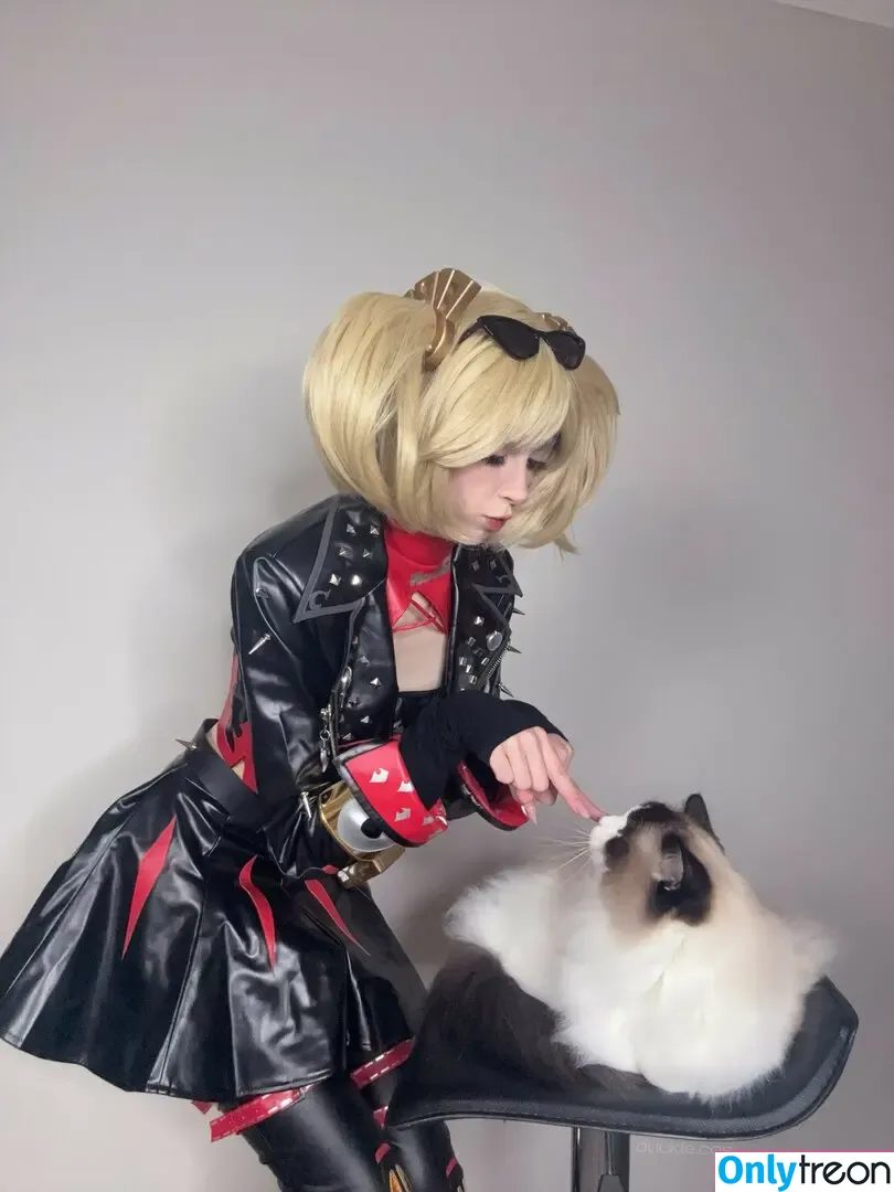 Duckie.Cos nude photo #0489 (Lexi / darlingducky / duckie_cos)