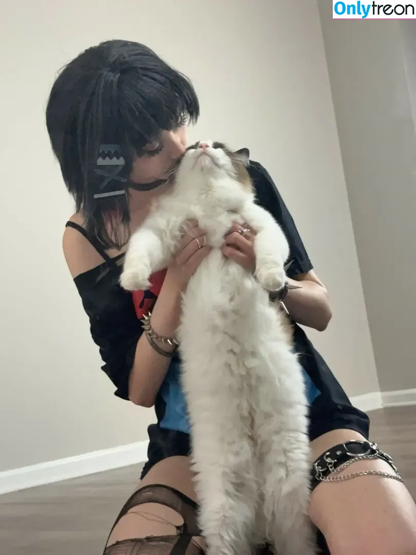 Duckie.Cos nude photo #0511 (Lexi / darlingducky / duckie_cos)