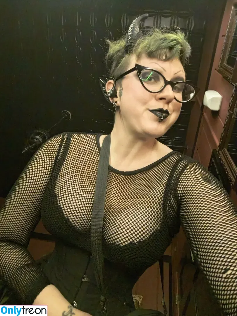 dutchessofsalty nude photo #0029 (dutchessofsalt)