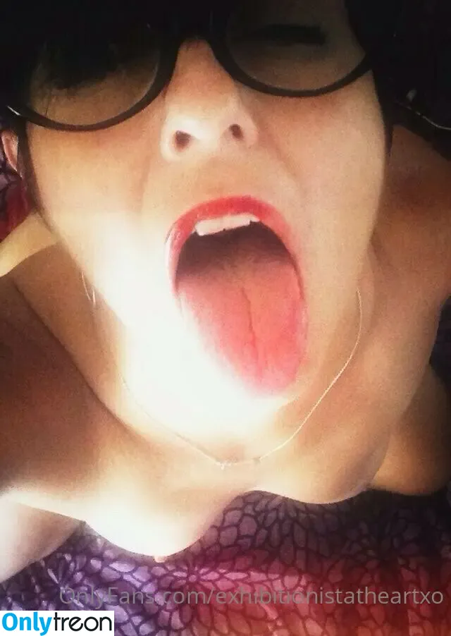 eahxox nude photo #0016 (l.eah.xox)