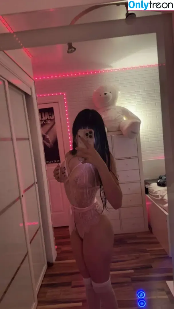 easha nude photo #0002 (angel / aquababyesha / kitten)