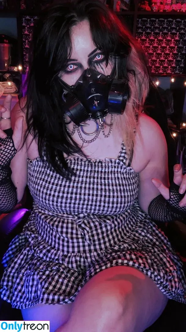 Easygoinggoth голая photo #0005 (Easygoinggoth)