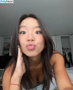 eatingalonediaries / khaleesi420eats nude photo #0002