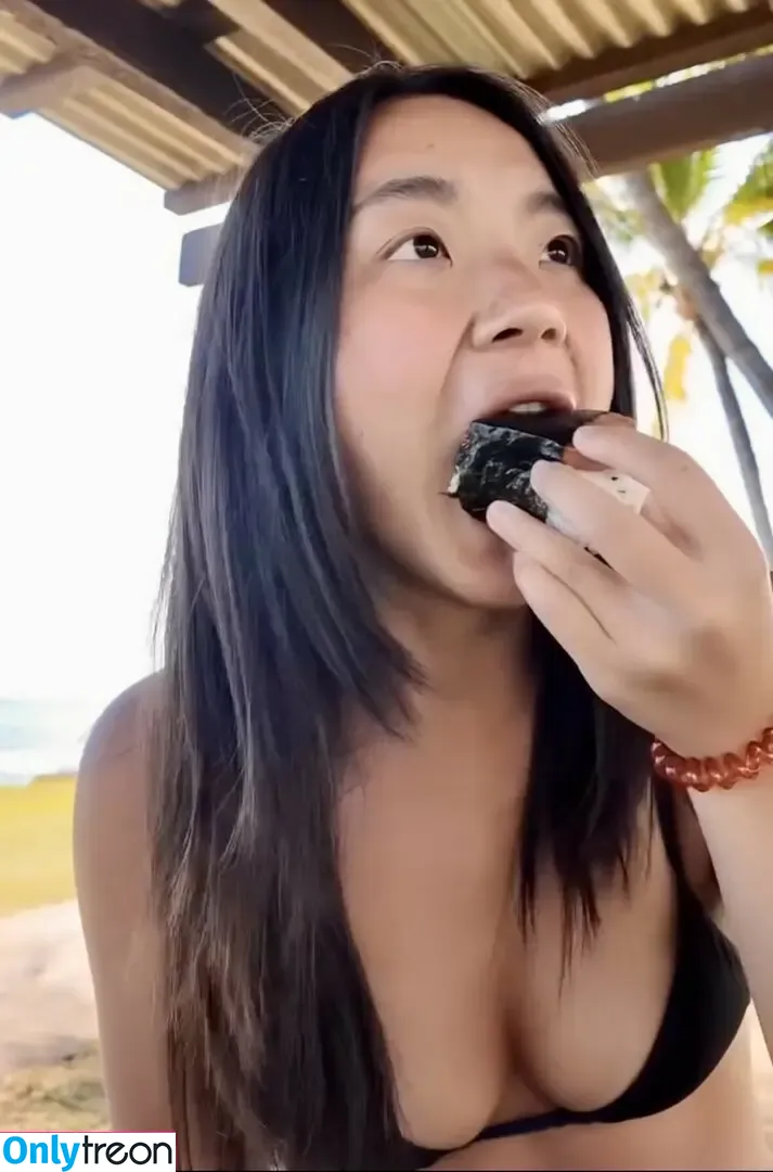 eatingalonediaries nude photo #0064 (khaleesi420eats)