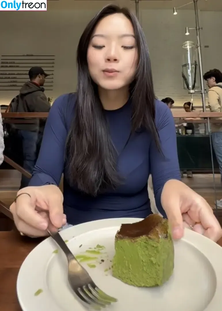 eatingalonediaries nude photo #0143 (khaleesi420eats)
