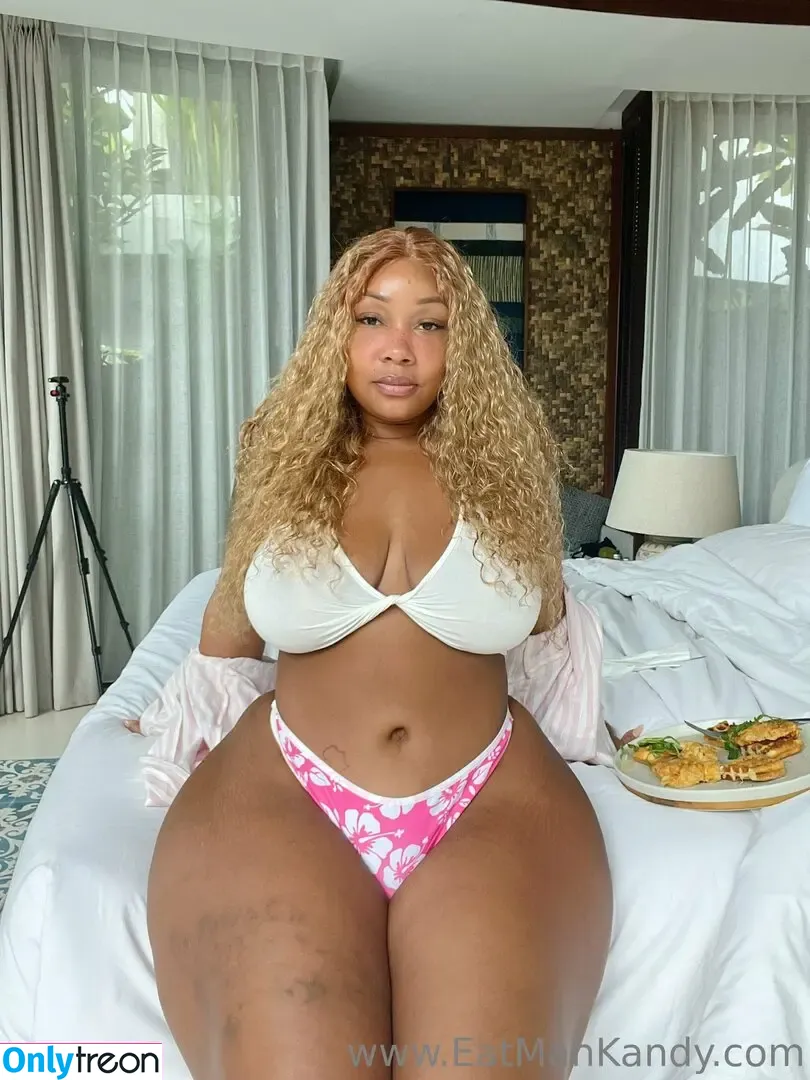 eatmahkandyfree nude photo #0003 (eatmah_kandy)