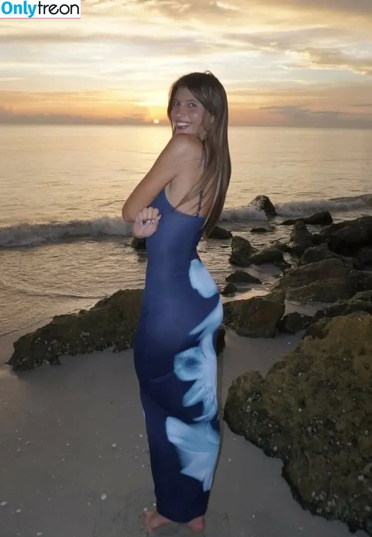 ebakesgolf nude photo #0066 (erikabakerr / irlandasanchez)
