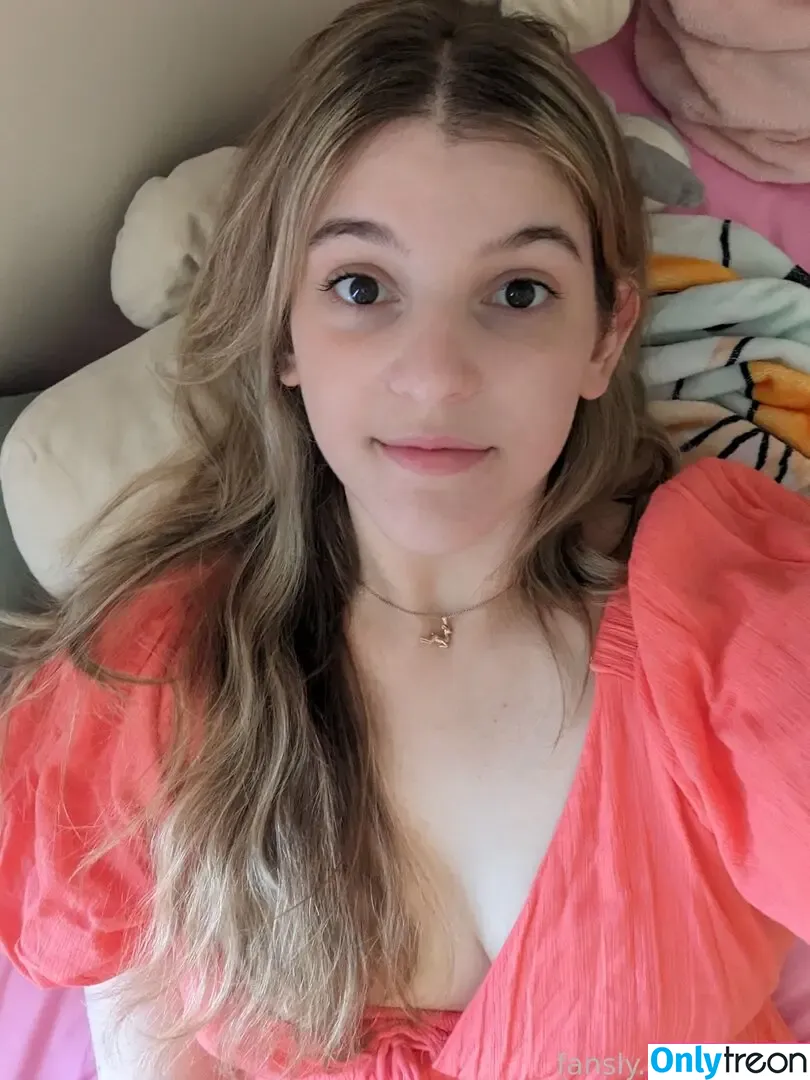 Ebee7 голая photo #0017 (Cute Kinky F18 / ebee07)