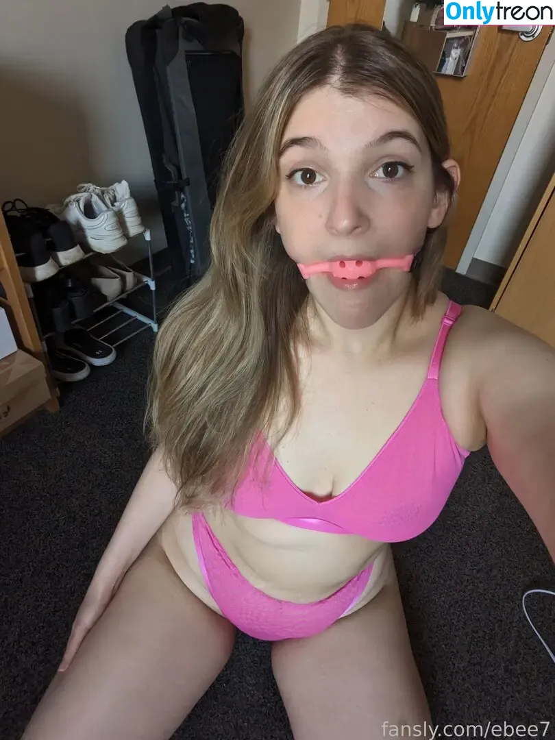 Ebee7 голая photo #0056 (Cute Kinky F18 / ebee07)