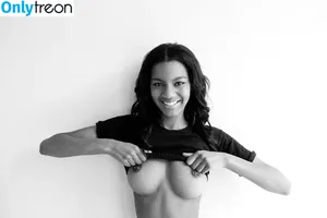 Ebonee Davis / eboneedavis фото голая #0137