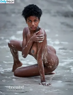 Ebonee Davis / eboneedavis nude photo #0171