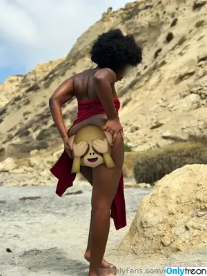 Ebony Butts / PastaToots / ebonybutts / thabootymonster nude photo #0152