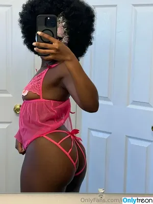 ebonybutts / realebonyb фото голая #0073