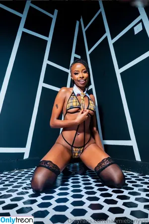 ebonynaomii / ebonynaomi__ nude photo #0134
