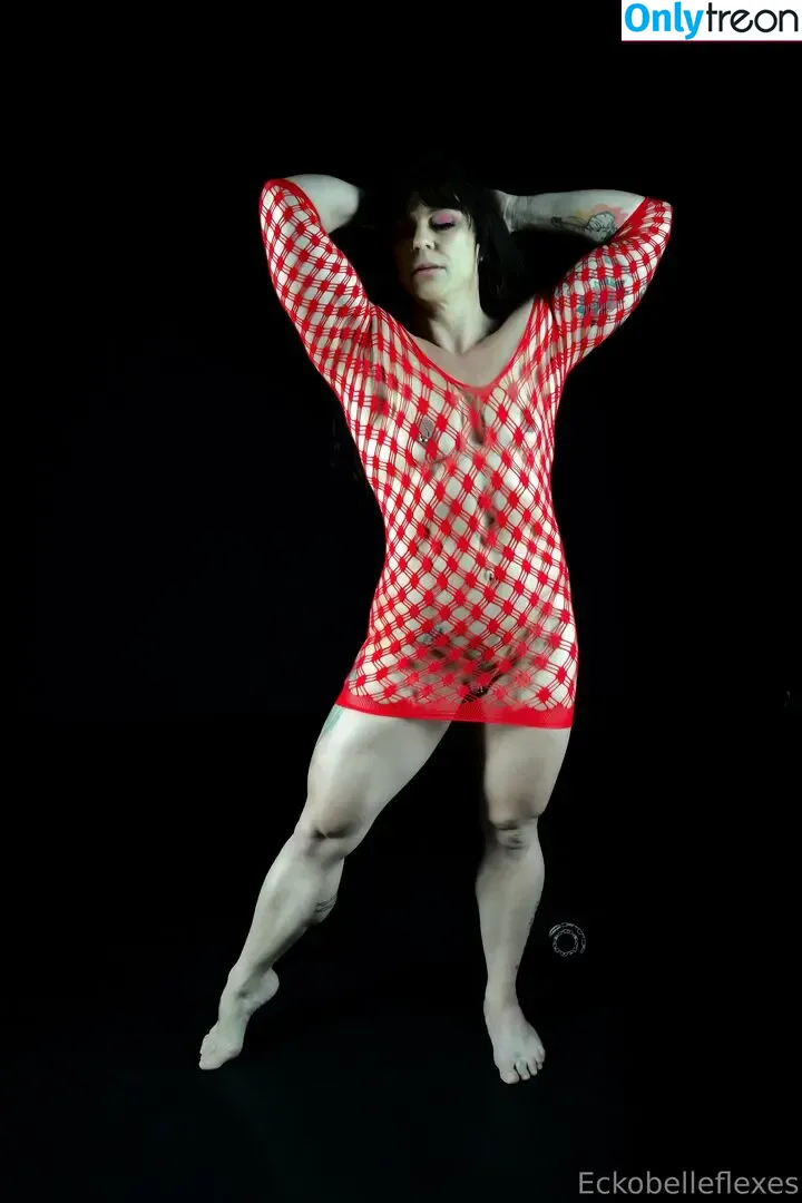 Eckobelleflexes голая photo #0008 (eckobelle2.0)