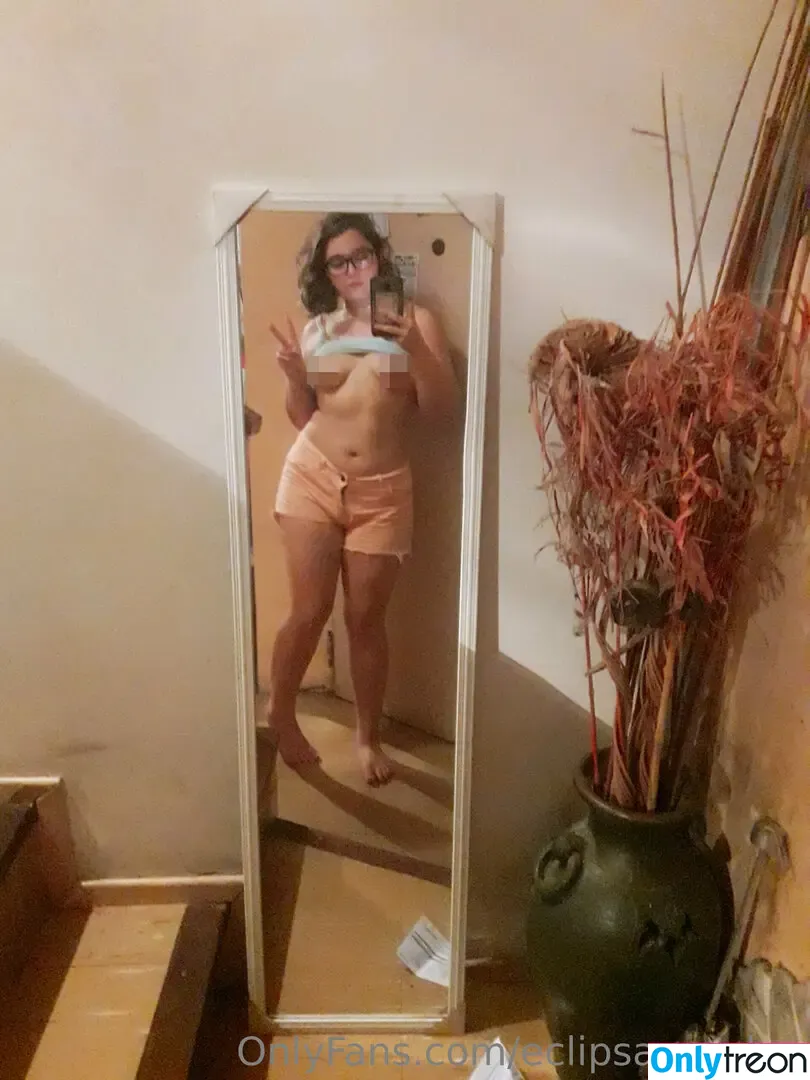 eclipsa.garden nude photo #0091 (eclipsa_gardens)