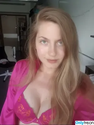  nude photo #0002