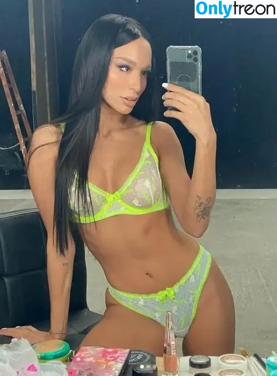 Edita Aradinovic nude photo #0005 (editaaradinovic)