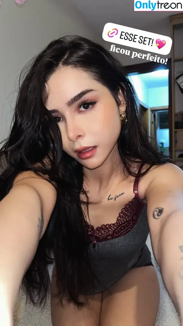 Eduarda Yuni nude photo #0136 (YuniDuda / yunikaye)
