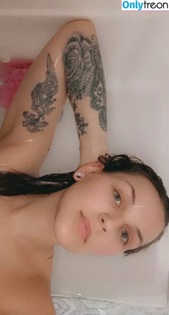 eeekerie nude photo #0001 (eekre)