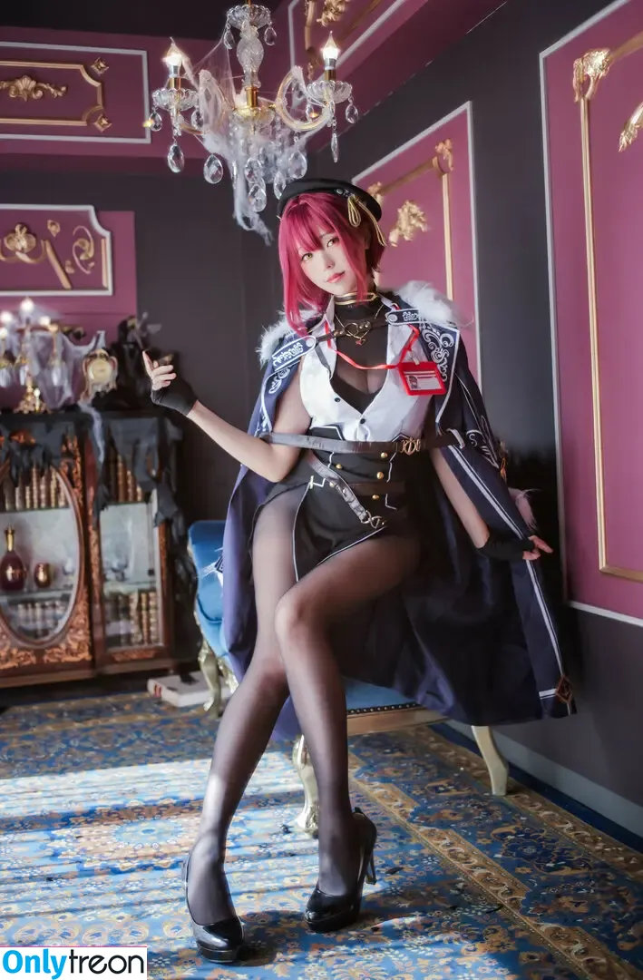 eeelyeee голая photo #1118 (Ely Cosplay / Ely_eee)
