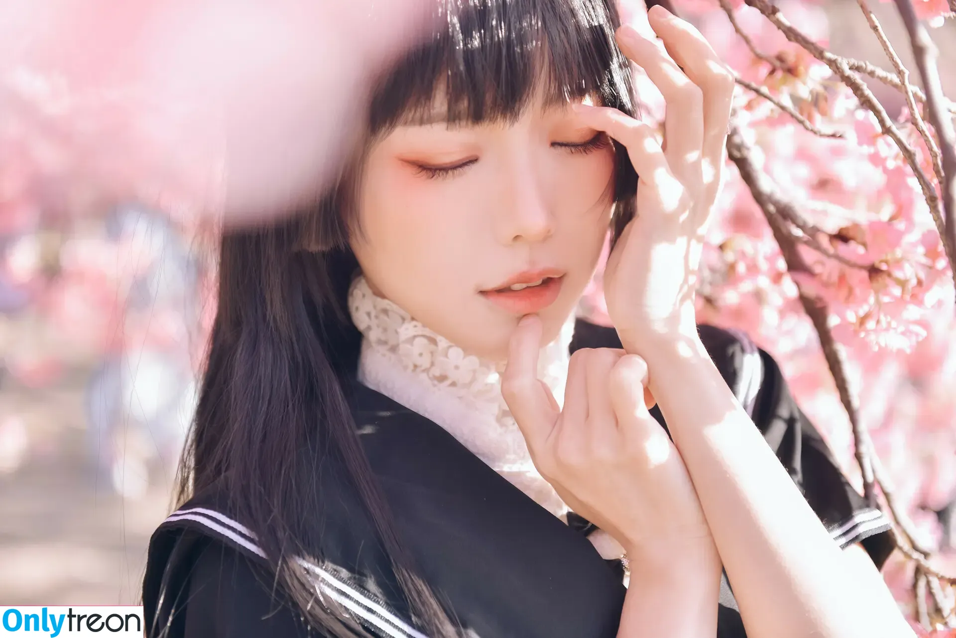 eeelyeee nude photo #1241 (Ely Cosplay / Ely_eee)