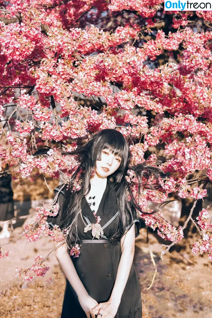eeelyeee nude photo #1248 (Ely Cosplay / Ely_eee)