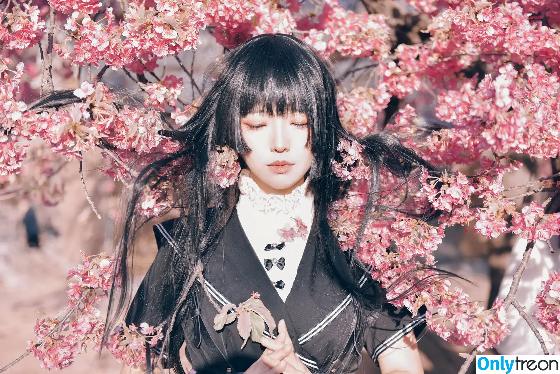eeelyeee голая photo #1251 (Ely Cosplay / Ely_eee)