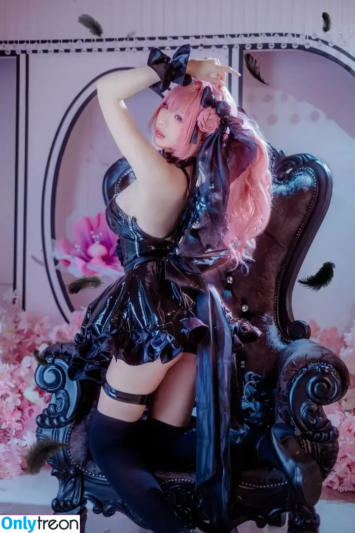 eeelyeee nude photo #1275 (Ely Cosplay / Ely_eee)