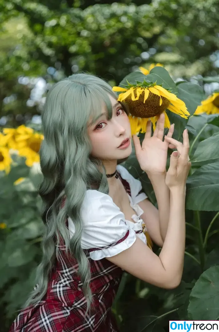 eeelyeee голая photo #1317 (Ely Cosplay / Ely_eee)