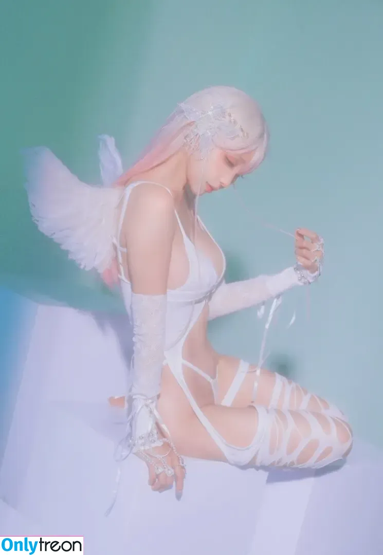 eeelyeee nude photo #1322 (Ely Cosplay / Ely_eee)