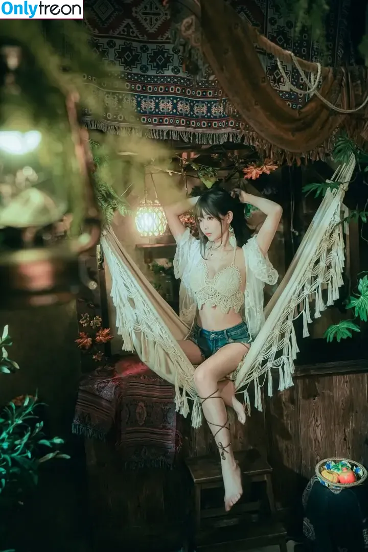 eeelyeee nude photo #1362 (Ely Cosplay / Ely_eee)