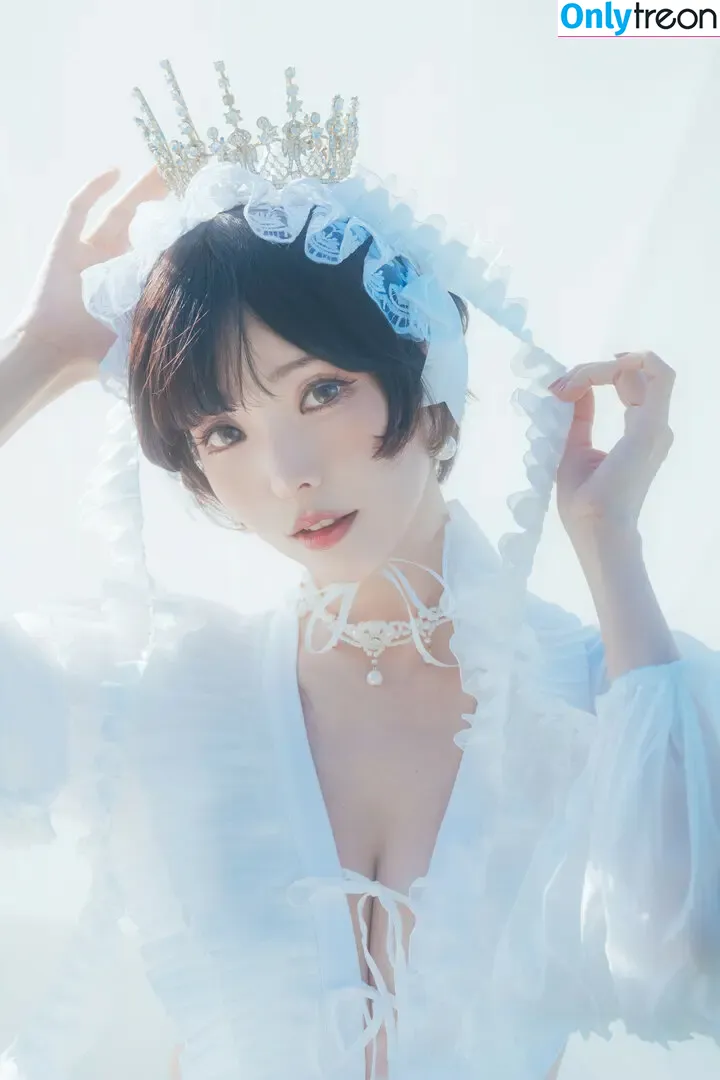 eeelyeee nude photo #1408 (Ely Cosplay / Ely_eee)