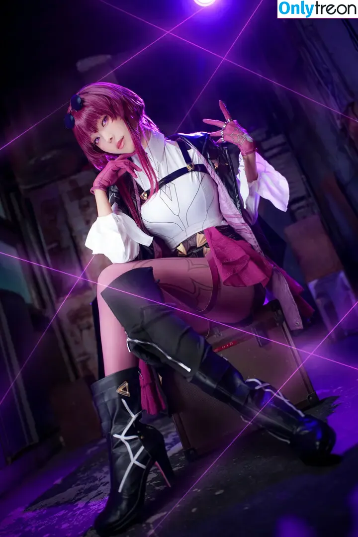 eeelyeee голая photo #1450 (Ely Cosplay / Ely_eee)