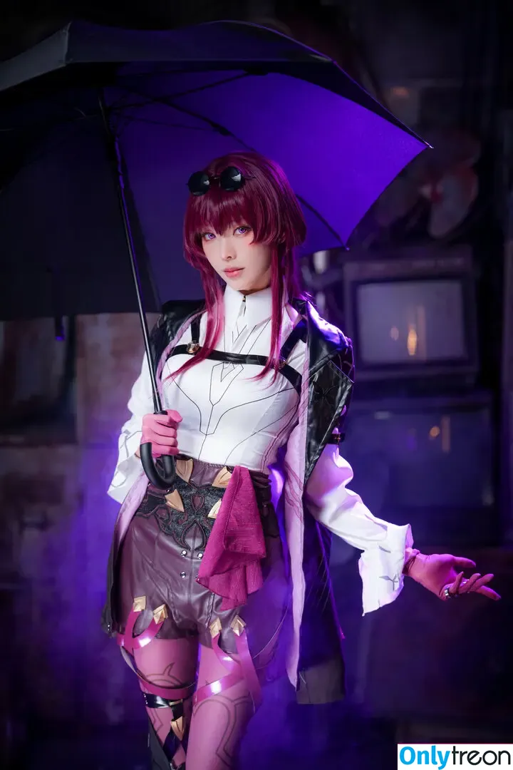 eeelyeee голая photo #1452 (Ely Cosplay / Ely_eee)