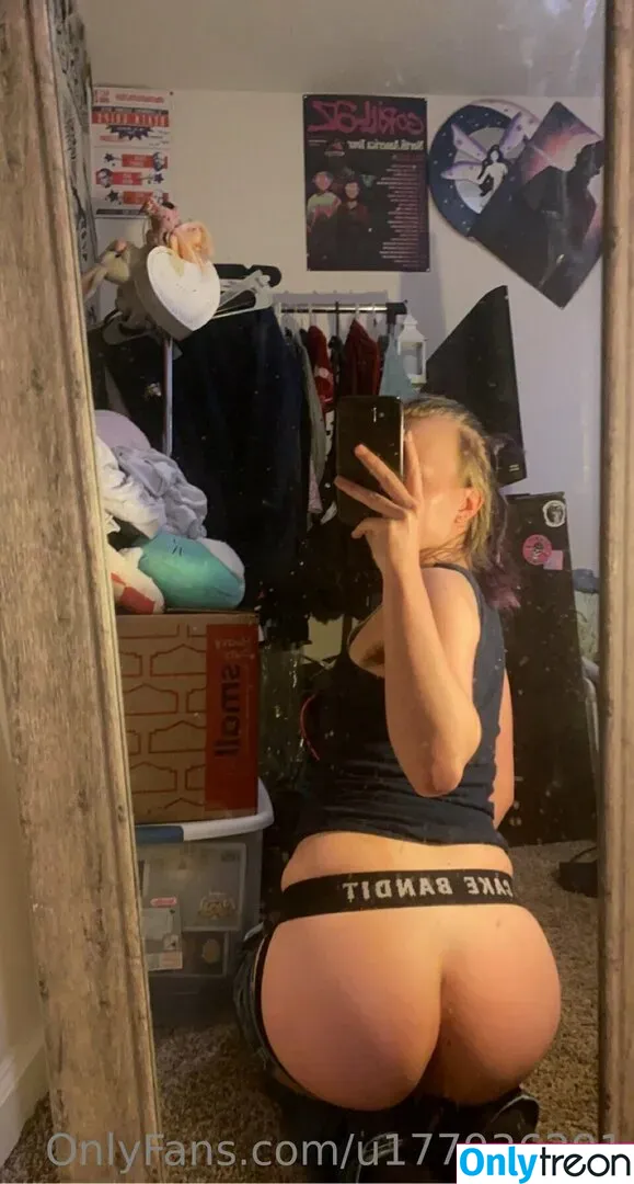 eeeruh nude photo #0003 (mikesacco3)