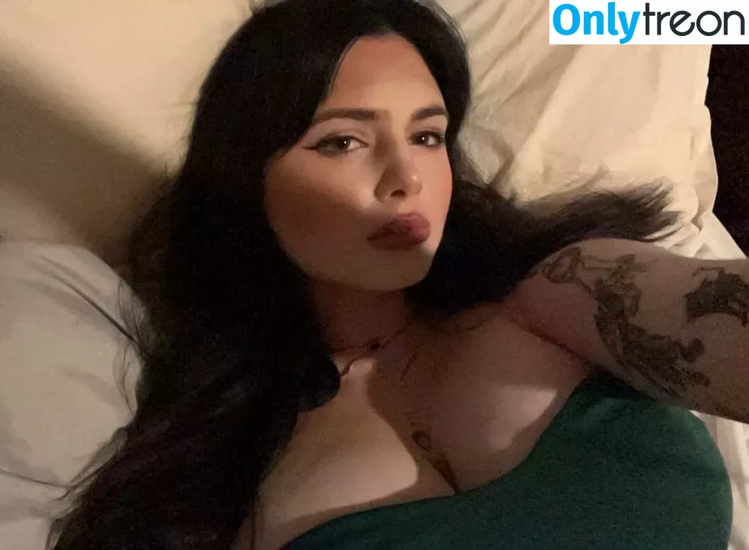 eekhat nude photo #0026 (blubberlardface)