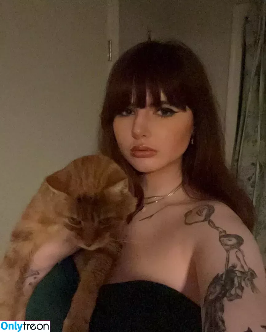 eekhat nude photo #0027 (blubberlardface)