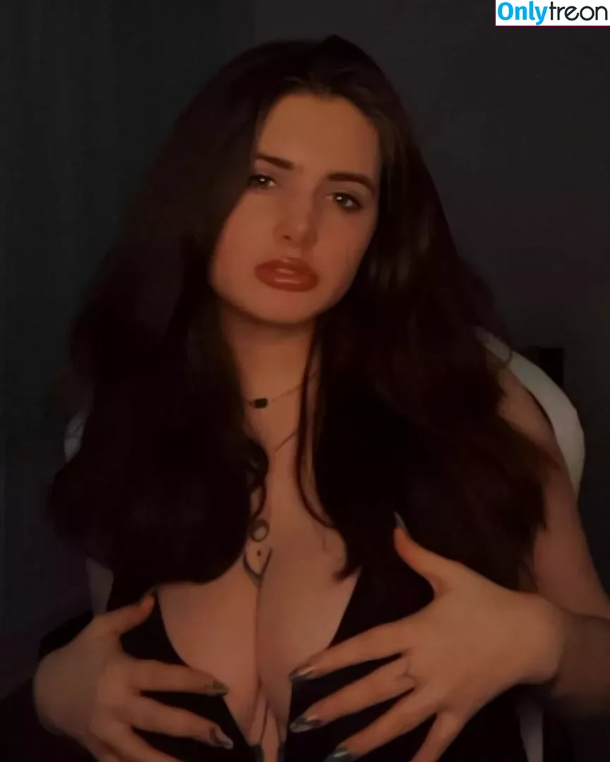 eekhat голая photo #0042 (blubberlardface)