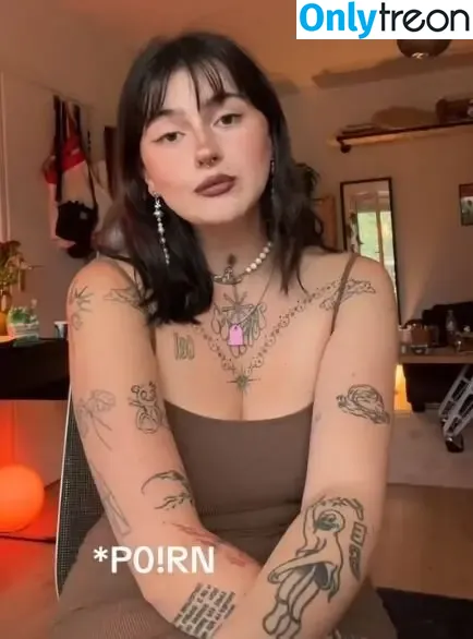 eeriemy голая photo #0002 (eeriemy)