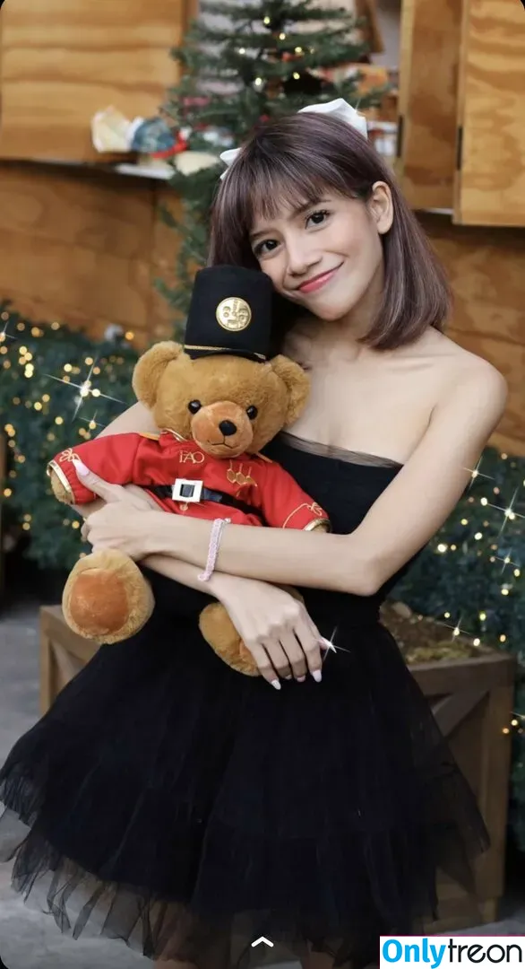 Eevee Enara nude photo #0007 (eeveenara / eeveenings)