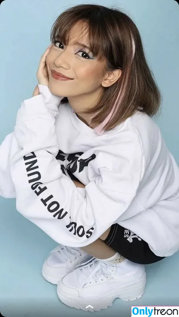Eevee Enara голая photo #0091 (eeveenara / eeveenings)