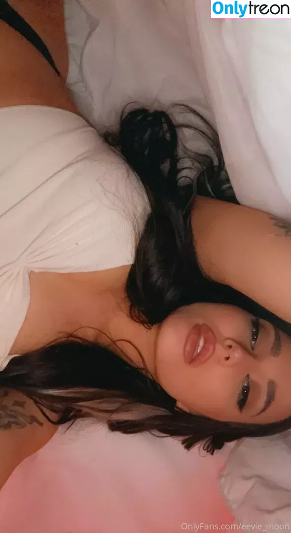 eevie_moon nude photo #0005 (camslaughters.5)