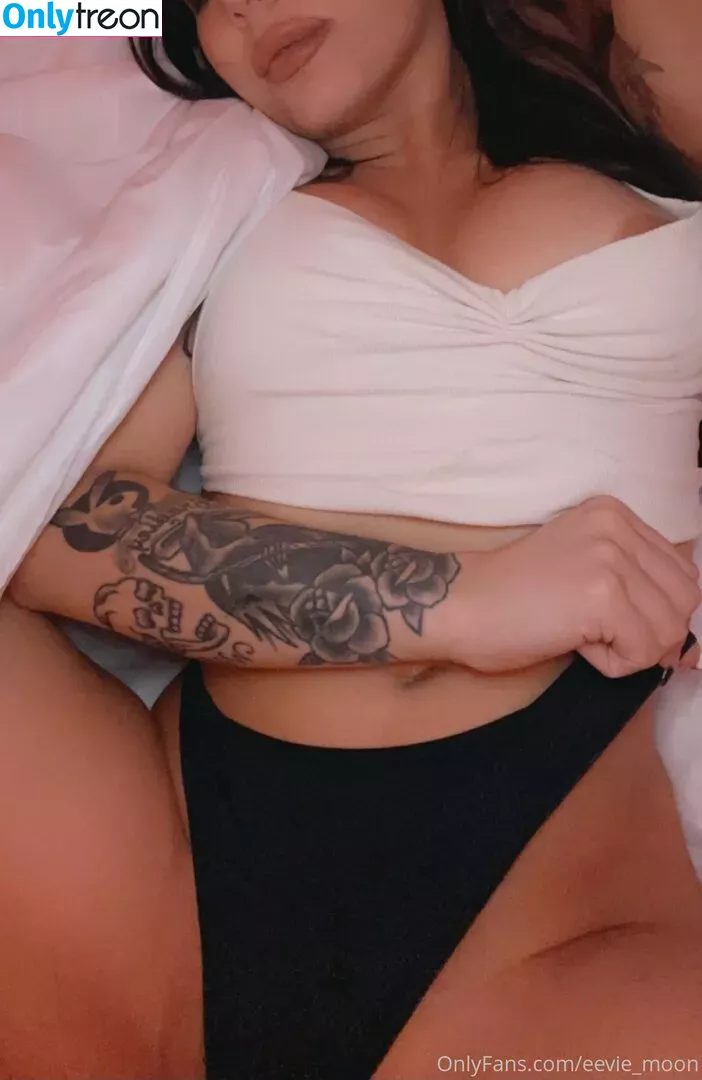 eevie_moon nude photo #0007 (camslaughters.5)