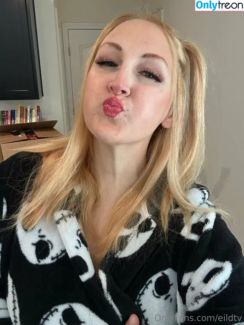 eildtv nude photo #0026 (eildtv)