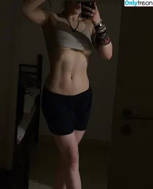  nude photo #0002
