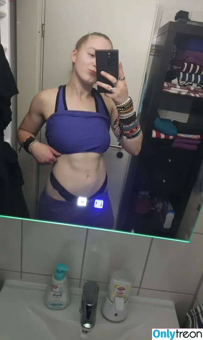 einfachnurchristiinaa nude photo #0024 (einfachnurchristiinaa)