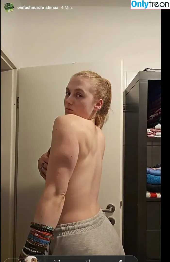 einfachnurchristiinaa nude photo #0047 (einfachnurchristiinaa)